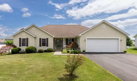 45 Fall Ridge Dr, Stuarts Draft, VA 24477