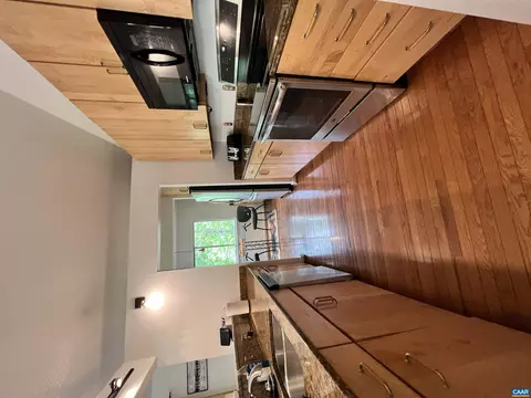 1663 Brandywine Dr, Charlottesville, VA 22901 photo 3