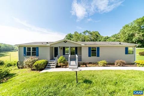 9978 Patrick Henry Hwy, Roseland, VA 22967