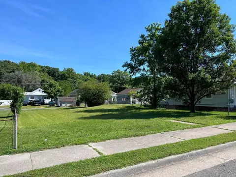 123 E 29th St, Buena Vista, VA 24416