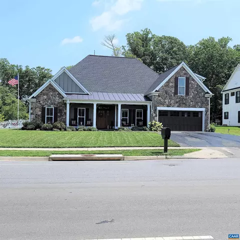 902 Park Ridge Dr, Crozet, VA 22932