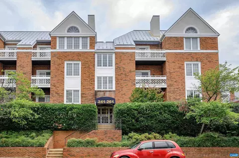 259 E Jefferson St E #30, Charlottesville, VA 22902