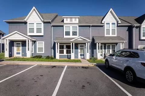 1235 Poets Ct, Harrisonburg, VA 22802