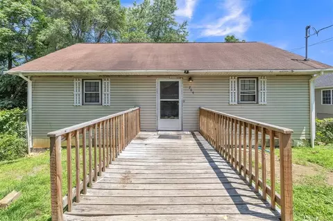 264 Shiloh Ave, Waynesboro, VA 22980