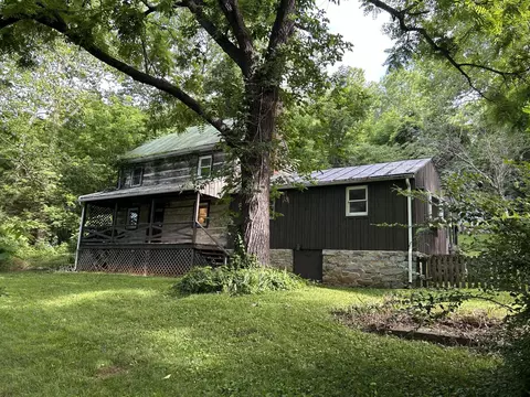 2148 Indian Ridge Rd, Stuarts Draft, VA 24477