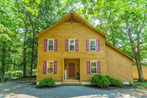 20 Possum Ln, Palmyra, VA 22963