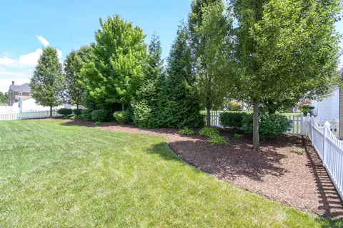 24 Old Oak Dr, Stuarts Draft, VA 24477 photo 7