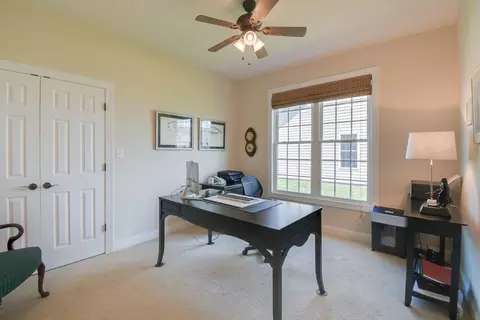 24 Old Oak Dr, Stuarts Draft, VA 24477 photo 21