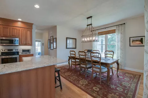 24 Old Oak Dr, Stuarts Draft, VA 24477 photo 14