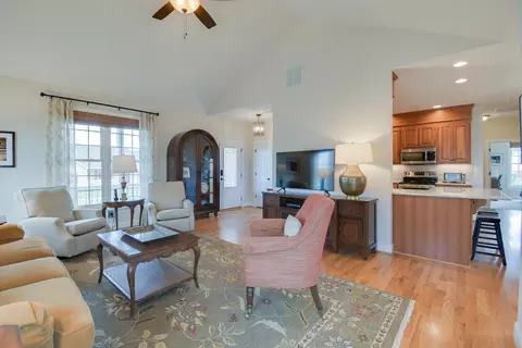 24 Old Oak Dr, Stuarts Draft, VA 24477 photo 12