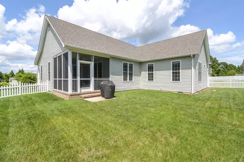 24 Old Oak Dr, Stuarts Draft, VA 24477 photo 4