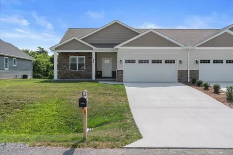 815 Barrows Ct, Mcgaheysville, VA 22840