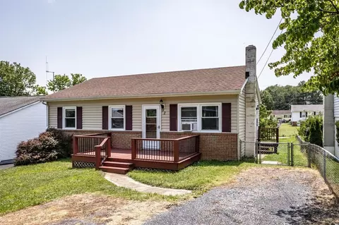 92 Valley View Dr, Mount Sidney, VA 24467