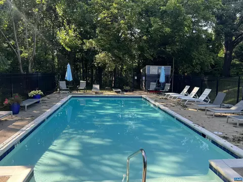 320 S Pantops Dr, Charlottesville, VA 22911
