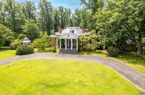1715 Lake Rd, Charlottesville, VA 22901
