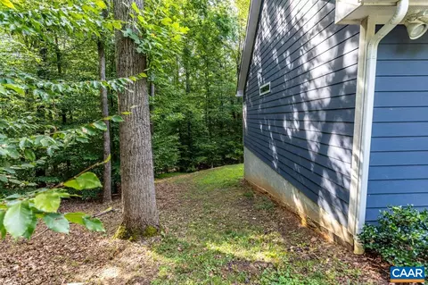 45 E Point Rd, Palmyra, VA 22963 photo 13