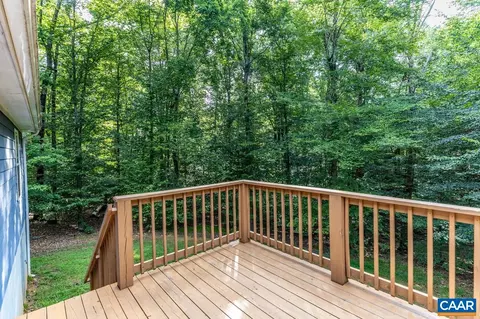 45 E Point Rd, Palmyra, VA 22963 photo 9