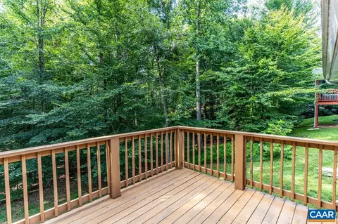 45 E Point Rd, Palmyra, VA 22963 photo 8