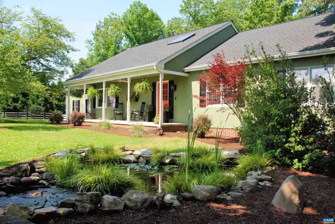 476 S Keswick Dr, Troy, VA 22974