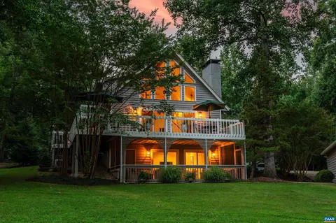7 Locks Ct, Palmyra, VA 22963