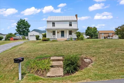 9645 Town Hall Rd, Mcgaheysville, VA 22840