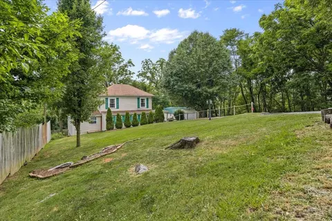 450 Jersey St, Staunton, VA 24401