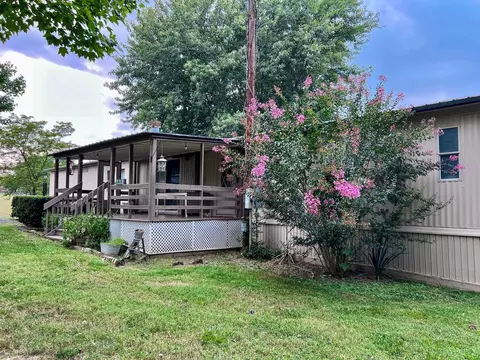 121 Tucker Ln, Quicksburg, VA 22847