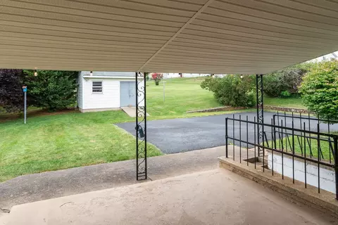 102 Devon Rd, Staunton, VA 24401 photo 10