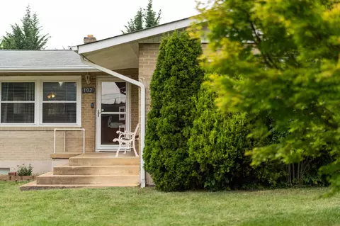 102 Devon Rd, Staunton, VA 24401 photo 2