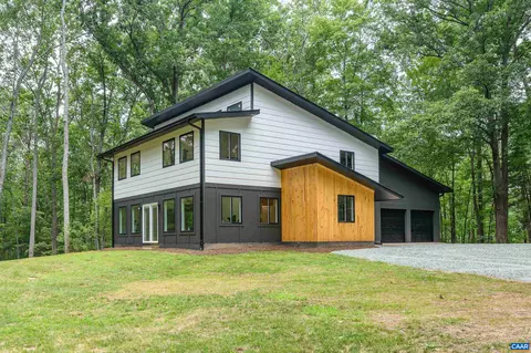 960 Broad Axe Rd, Charlottesville, VA 22903
