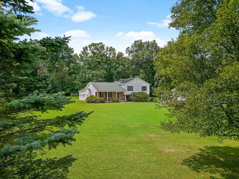 99 Longfield Ln, Crimora, VA 24431