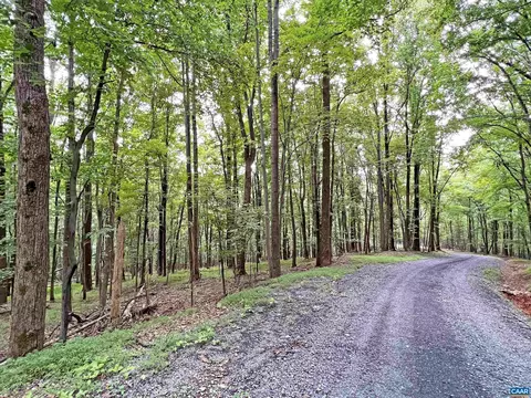 Tbd Tree House Pl, Nellysford, VA 22958