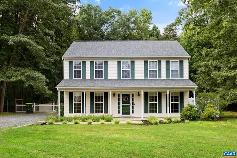 387 Saint Ivy Ave, Troy, VA 22974
