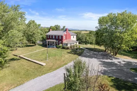 6704 Dovel Rd, Elkton, VA 22827