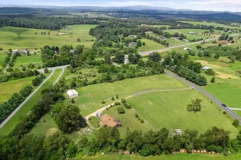 47 Lofton Rd, Raphine, VA 24472 photo 3