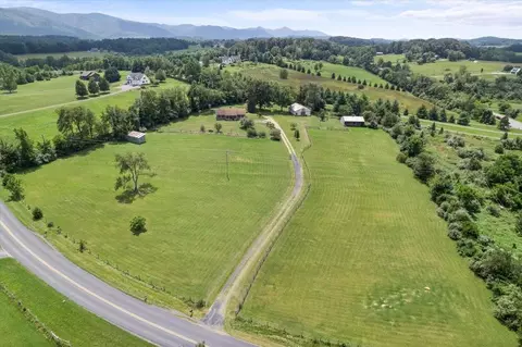 47 Lofton Rd, Raphine, VA 24472 photo 2