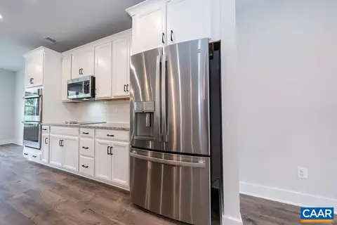 652 Noush Ct #B, Charlottesville, VA 22911 photo 7