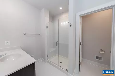652 Noush Ct #B, Charlottesville, VA 22911 photo 31