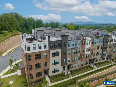 652 Noush Ct #B, Charlottesville, VA 22911
