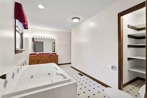 6910 Ida Rd, Stanley, VA 22851 photo 20