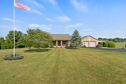 6910 Ida Rd, Stanley, VA 22851 photo 3