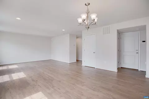 6 Sweetview Ct, Stuarts Draft, VA 24477 photo 12