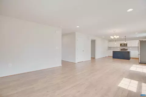 6 Sweetview Ct, Stuarts Draft, VA 24477 photo 10