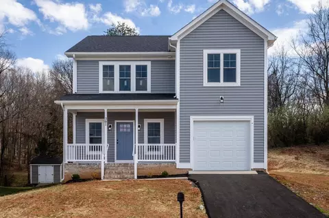 301 Bell Creek Dr, Staunton, VA 24401
