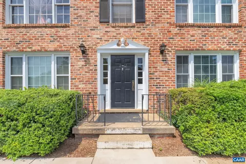 2527 Hydraulic Rd #9, Charlottesville, VA 22901