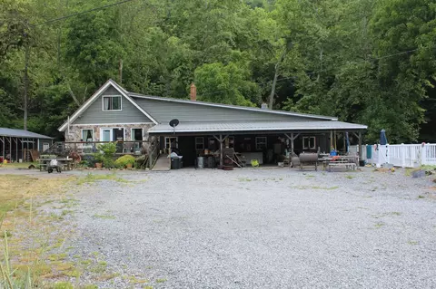 16292 Gordon Lough Ln, Elkton, VA 22827