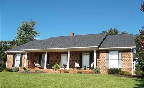 425 Naked Creek Hollow Rd, Weyers Cave, VA 24486