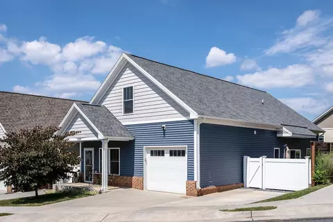 2689 Greenport Dr, Harrisonburg, VA 22801