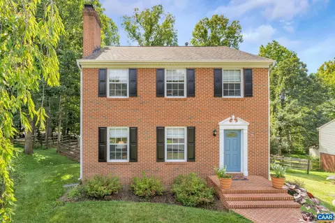 2025 Locke Ln, Charlottesville, VA 22911