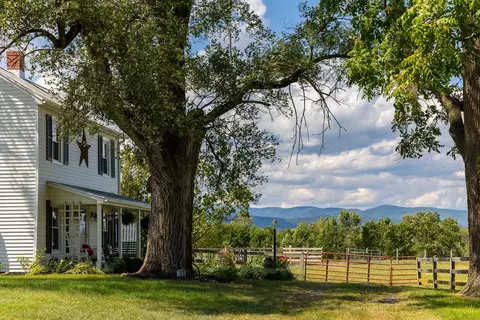 126 Emmanuel Church Rd, Mount Solon, VA 22843